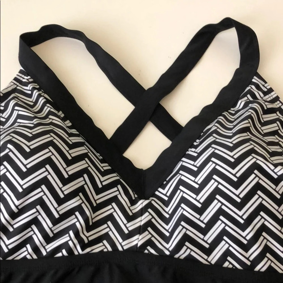 NWT Swimsuits for All Cross Back Swim Dress 22 New - Picture 7 of 7